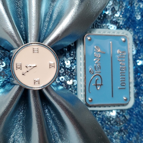 Disney Loungefly Cinderella Sequin Backpack - Picture 6 of 6